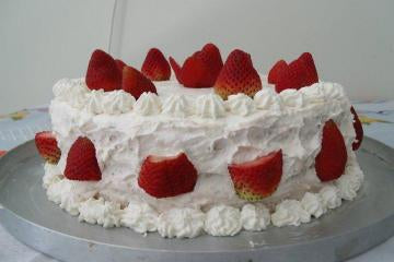 Bolo de Chantilly e Morangos